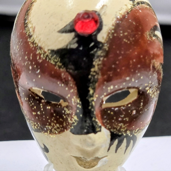 Meet your Posher, Brandi - Picture 8 of 16